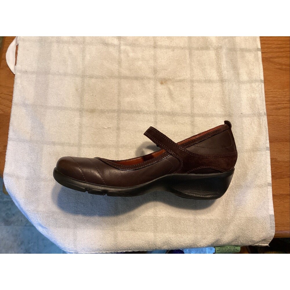 prlvo by clarks women’s Mary Jane’s sz 8 brown 76010 comfort leather/suede - Picture 3 of 10